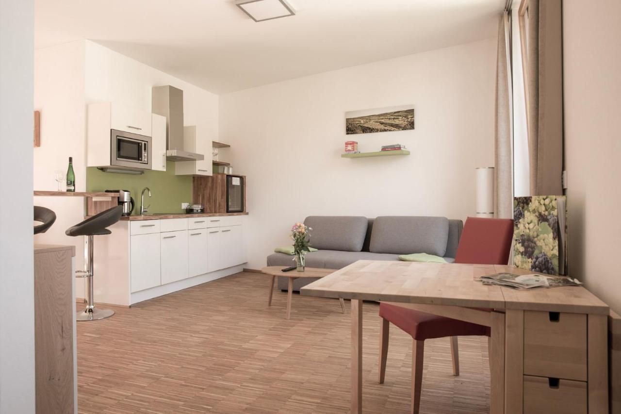 Ferienwohnung Am Weingut Eisenbock Strass  Exterior foto